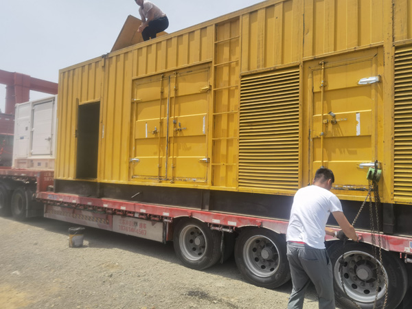 东区发电机出租100KW发电机需要什么规格的电缆线？