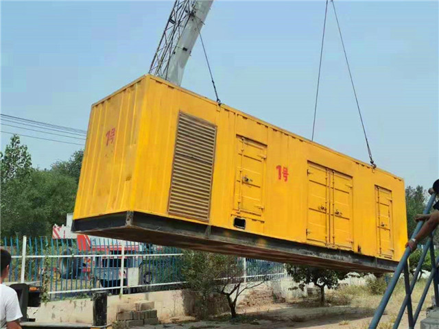 东区300KW柴油发电机组油耗是多少？