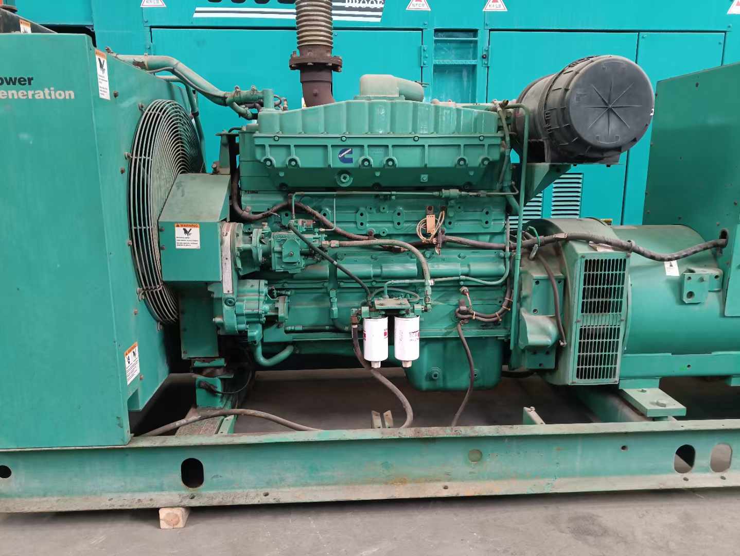 东区过载会对 600kW 柴油发电机组造成哪些损害？